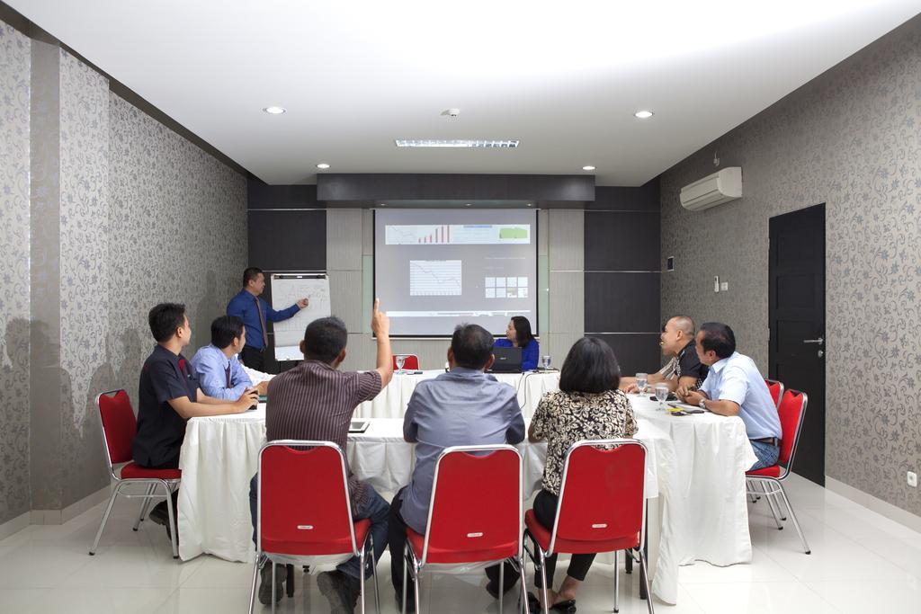 Cordela Hotel Medan Zewnętrze zdjęcie