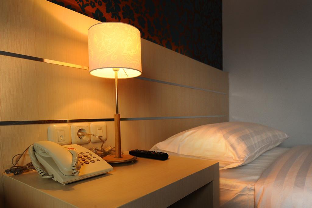 Cordela Hotel Medan Zewnętrze zdjęcie