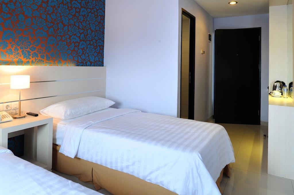 Cordela Hotel Medan Zewnętrze zdjęcie