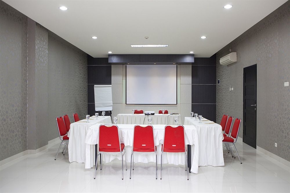 Cordela Hotel Medan Zewnętrze zdjęcie
